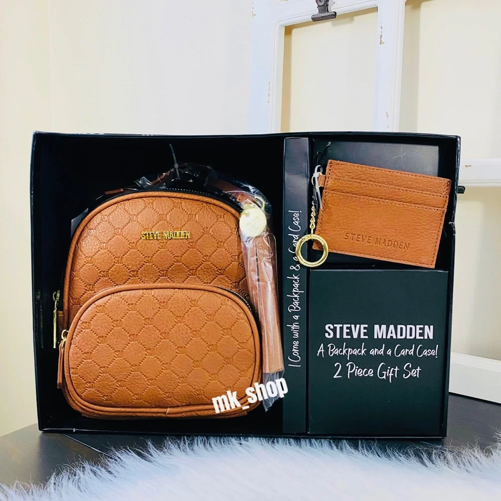 Steve Madden | Bags | Steve Madden Mini Backpack Card Case  display picture 2